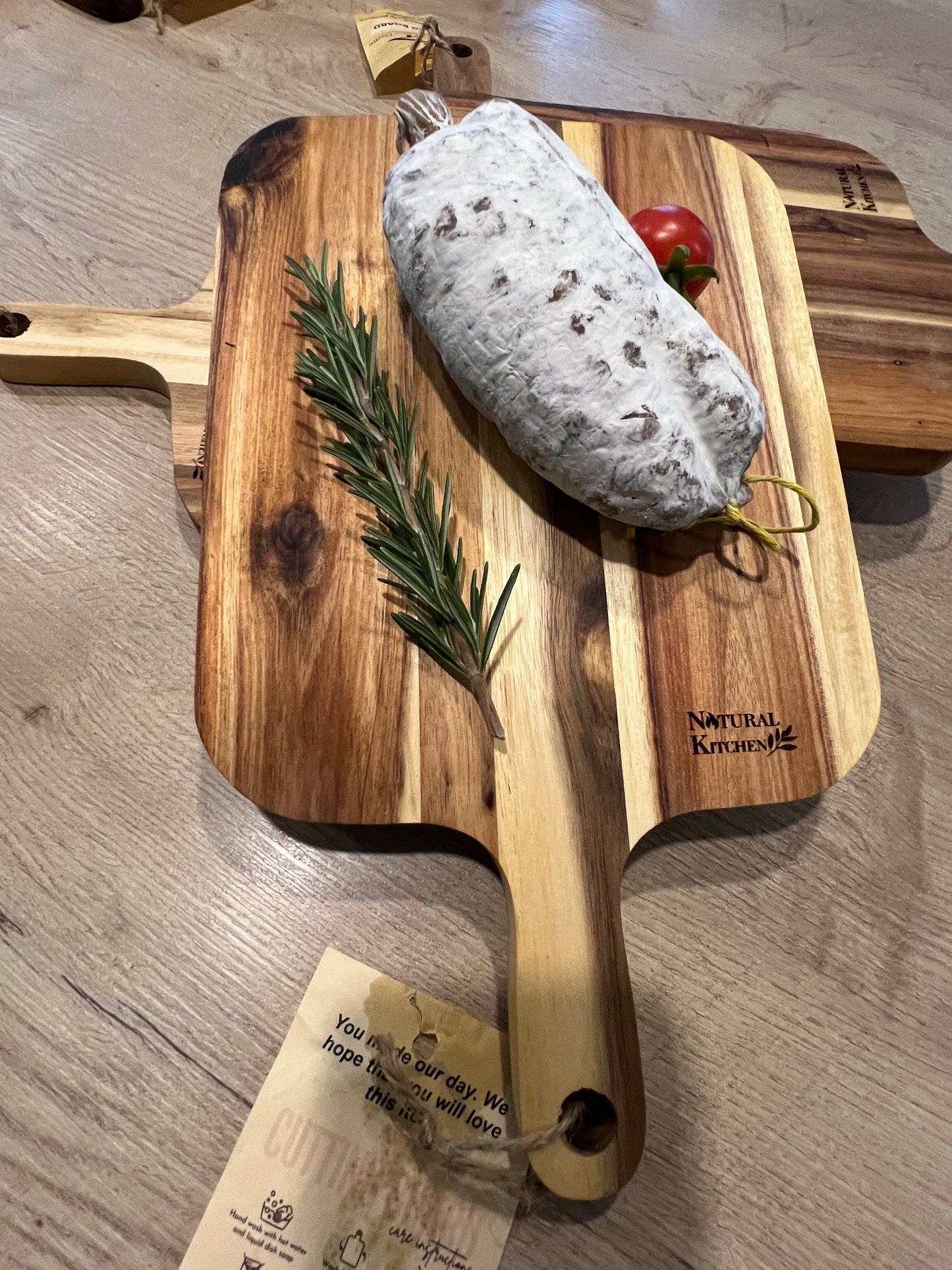 Planche à Découper Personnalisée en Bois d’Acacia  "Gravé a vos initiales"