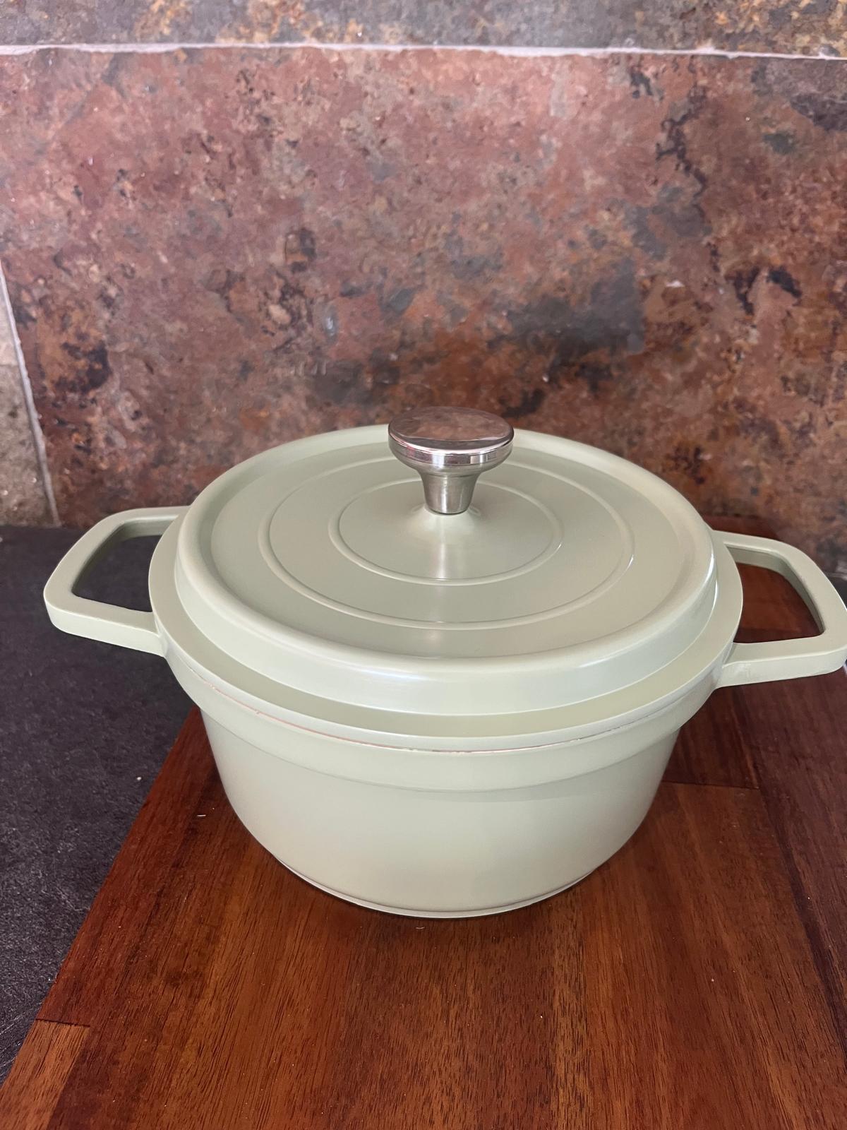 Cocotte Émaillée - Collection Signature tout feux