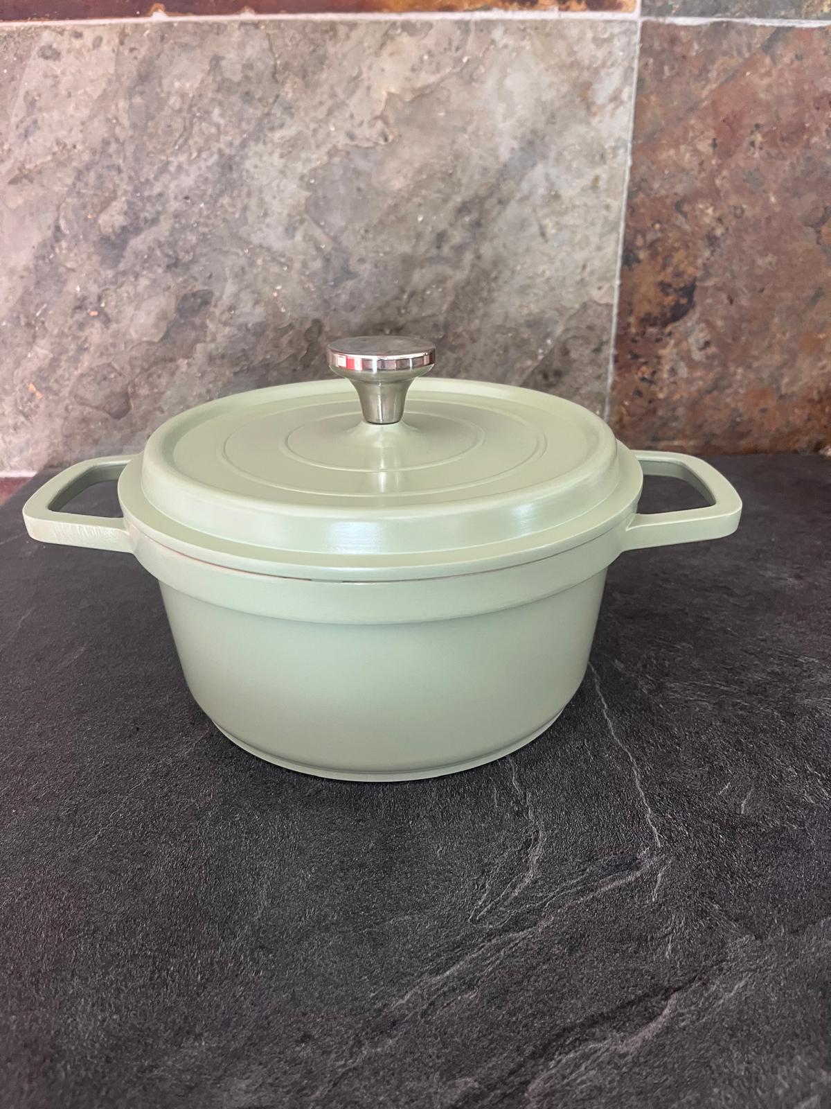 Cocotte Émaillée - Collection Signature tout feux