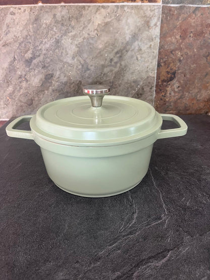 Cocotte Émaillée - Collection Signature tout feux