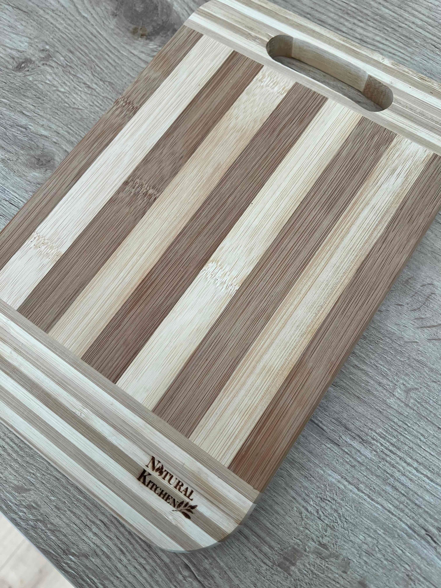 Planche à Découper Personnalisée en Bambou "Gravé a vos initiales"