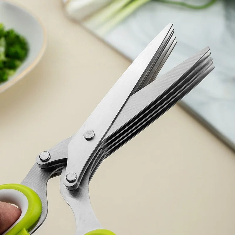 Ciseaux de Cuisine 5 Lames : L'allié fraîcheur ultra-rapide